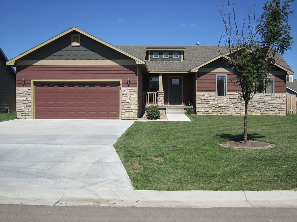 1st image of 202 Steamboat Dr