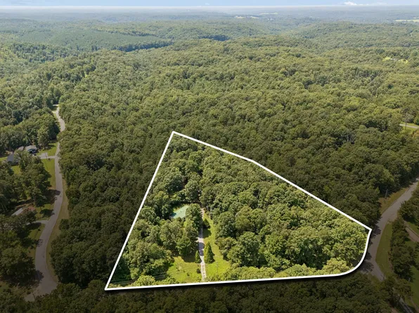 12007 Woodland Trl, Nunnelly, TN 37137