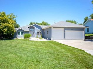 2108 Sunflower Ct, Junction City, KS 66441