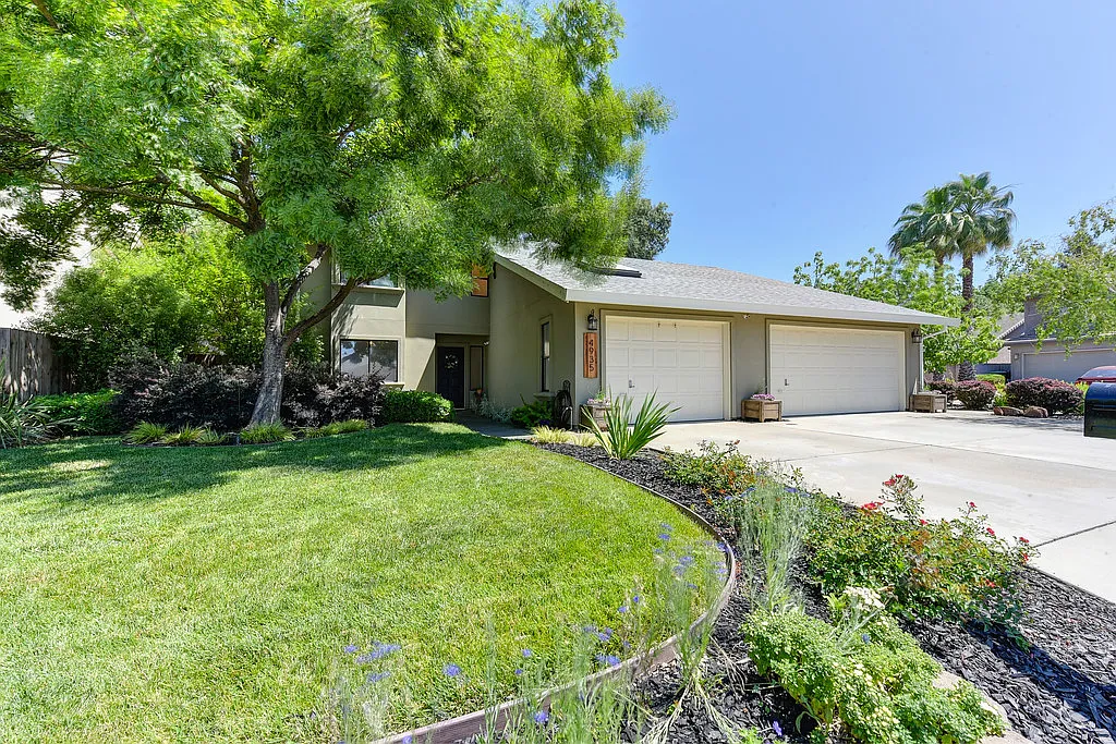 4935 Silver Ranch Way photo 1
