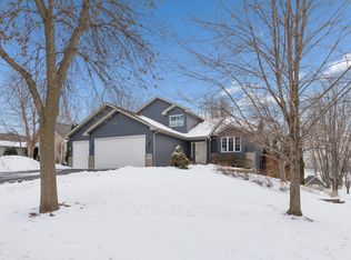 932 Deer Field Rd, Watertown, MN 55388