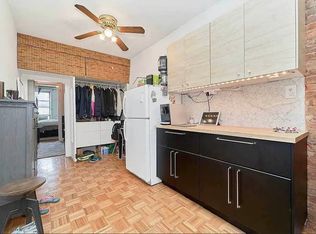 621 W 51st St APT 1W, New York, NY 10019