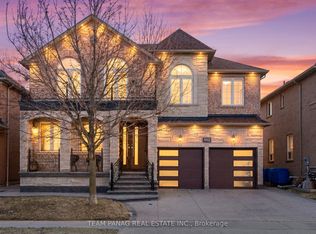 502 Fernforest Dr, Brampton, ON L6R0S8