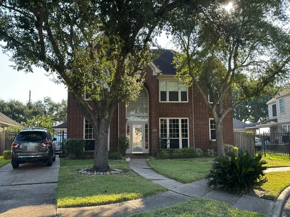 18127 Emerybrook Ct, Sugar Land, TX 77479