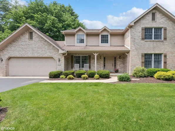 4229 Oak Grove Dr, Valparaiso, IN 46383