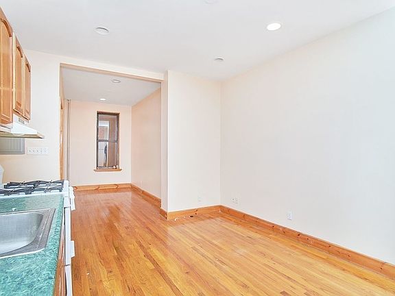 3rd image of 509 W 170th St #53A