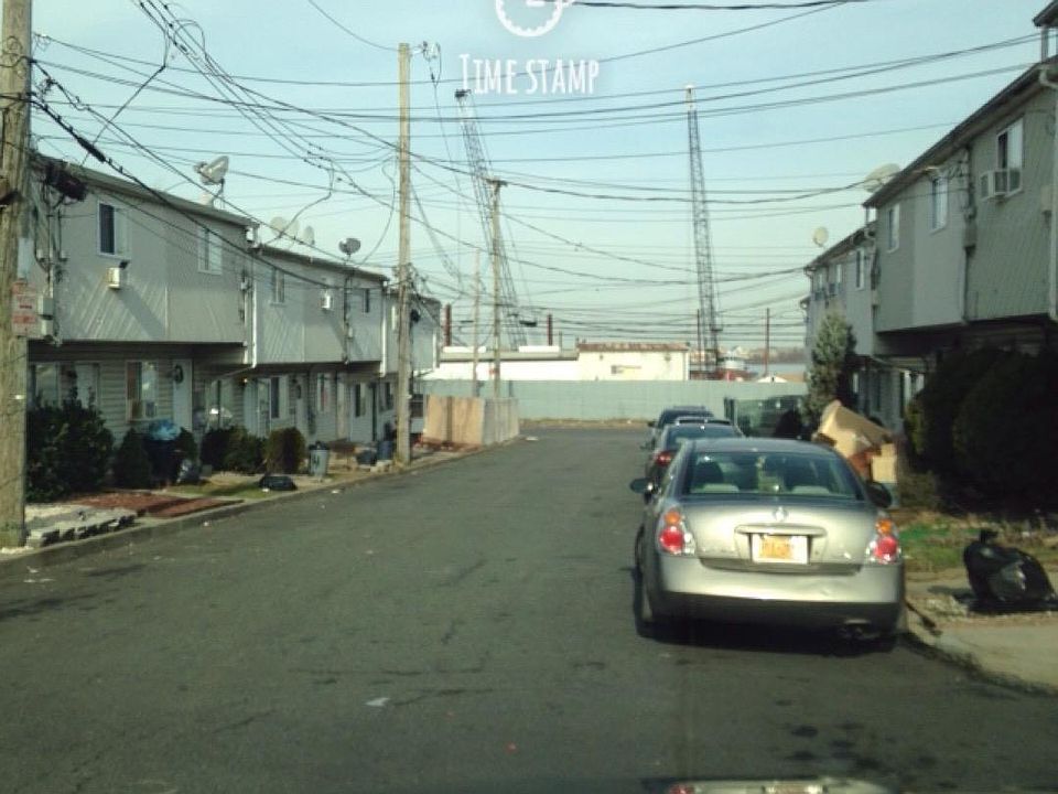 2nd image of 20 Betty Ct