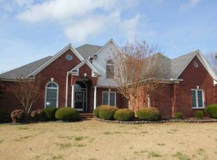 63 Silver Leaf Dr, Jackson, TN 38305