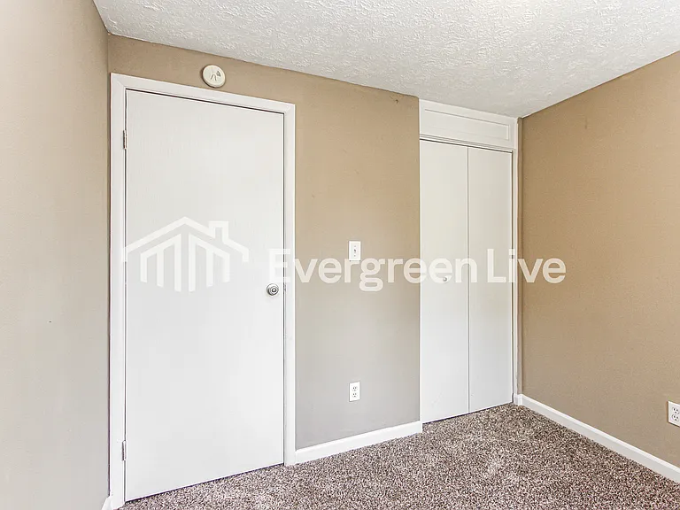 5520 Lunsford Dr — Photo 7