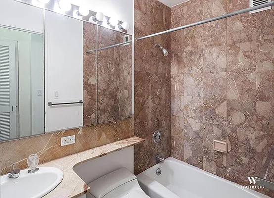 Rented by Warburg | media 21