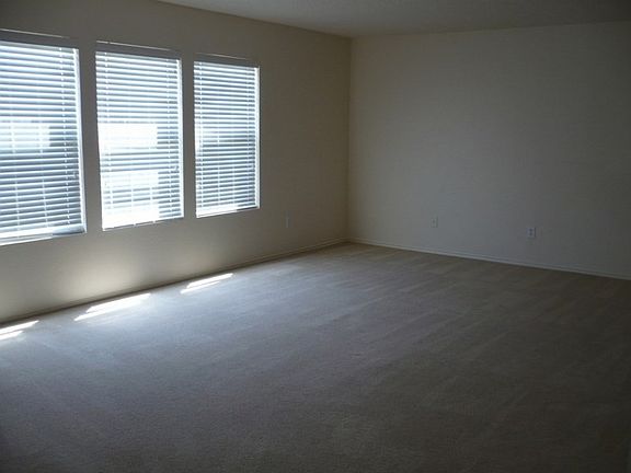 4th image of 3613 Willow Creek Trl