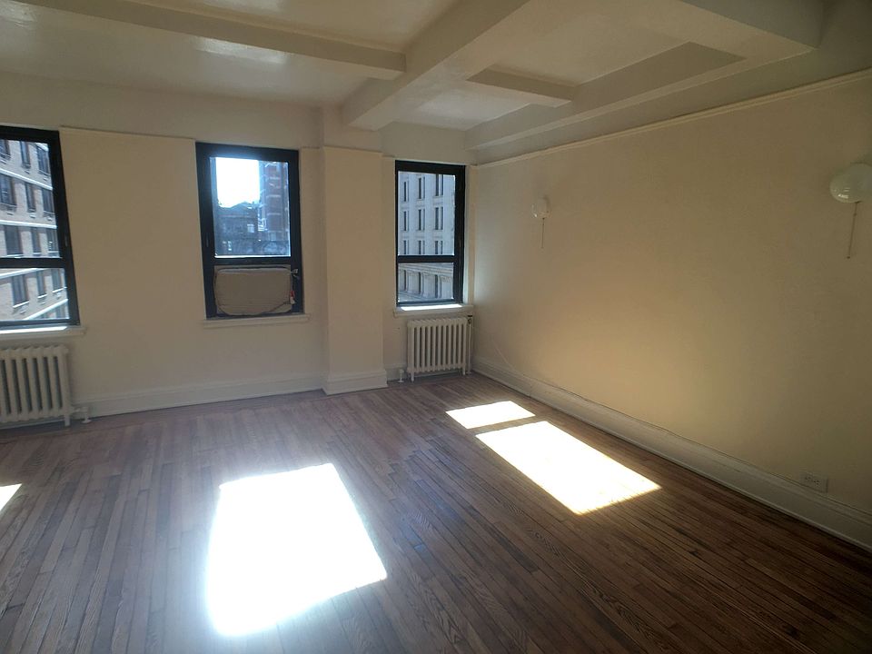 1st image of 11 Waverly Pl APT 7d