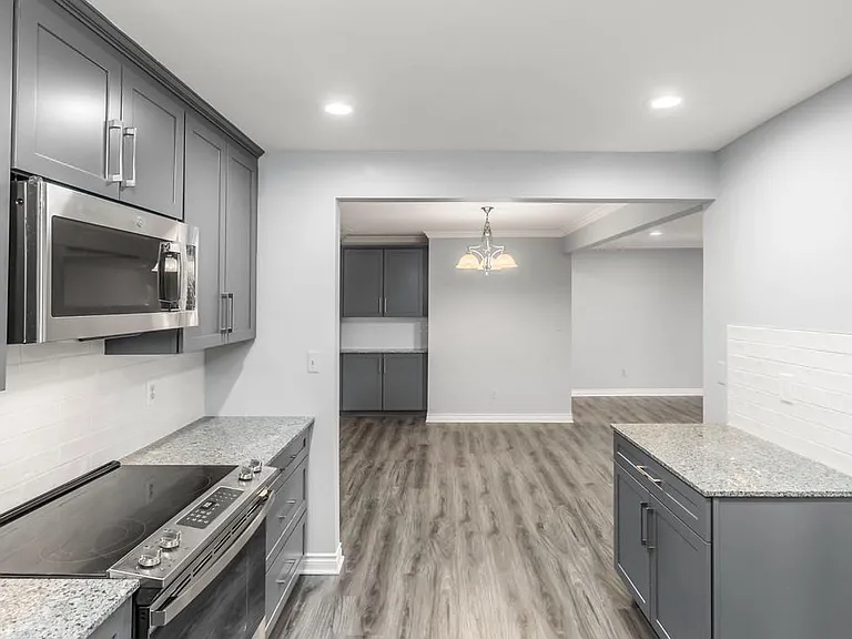 1113 N Old Woodward Ave #46 — Photo 10