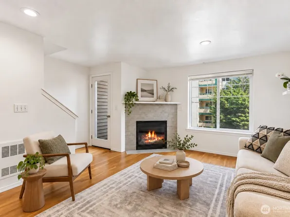 12333 28th Avenue NE #B, Seattle, WA 98125