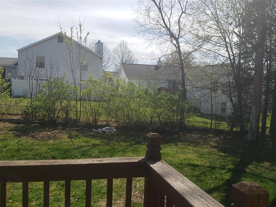 2nd image of 29 Carpenter Dr