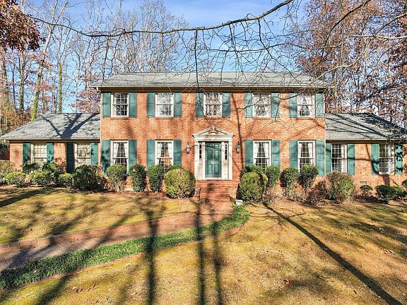 4th image of 3515 Edgewood Cir NW