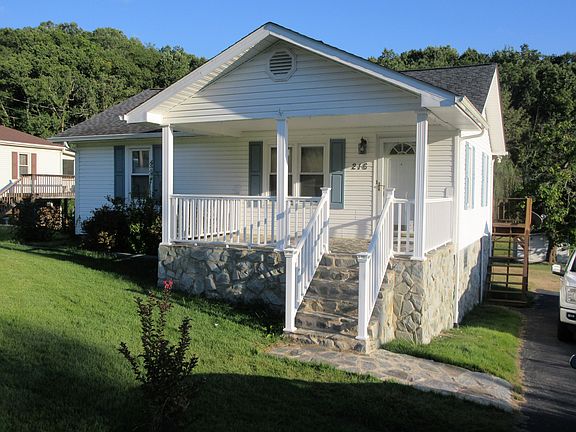 2nd image of 216 Brooklawn Dr