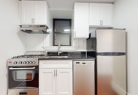 2nd image of 108 E 97th St APT 1B