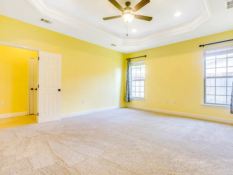651 Powell Dr NE — Photo 43