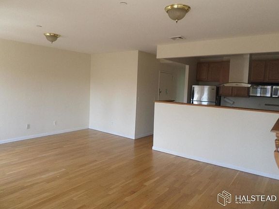 4th image of 199 Lenox Ave APT 4