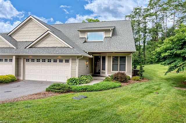 1st image of 115 Augusta Cir #115