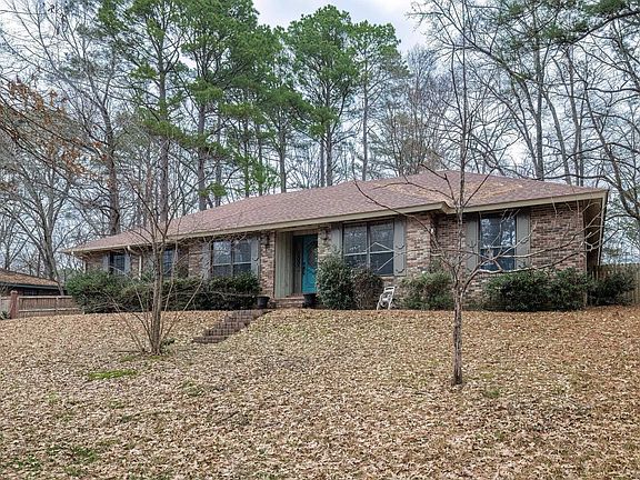 2nd image of 204 Forrest Park Dr