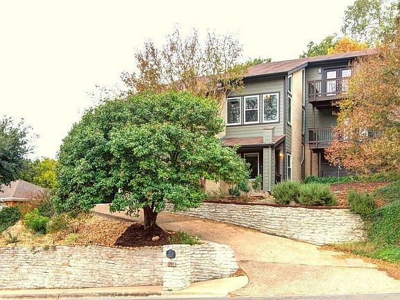 2nd image of 3907 Dry Creek Dr