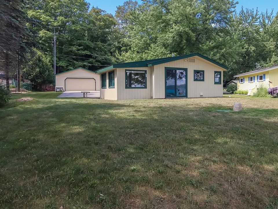 1st image of 4037 NW Torch Lake Dr
