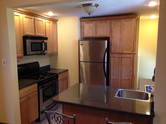 3rd image of 7141 Holly Hills Ave