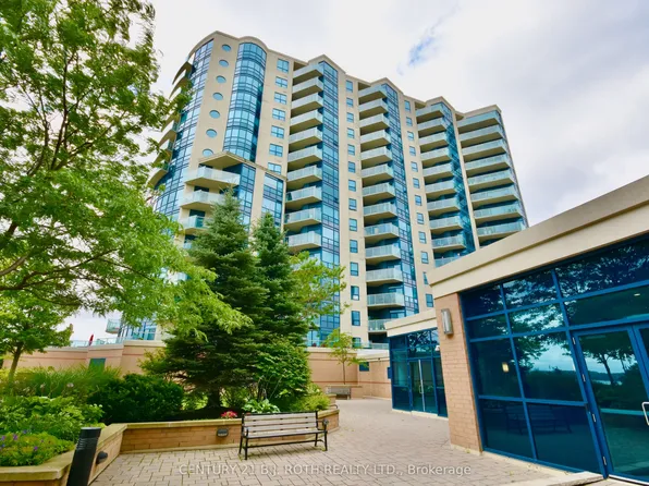 37 Ellen St #Penthouse 11, Barrie, ON L4N 6G2