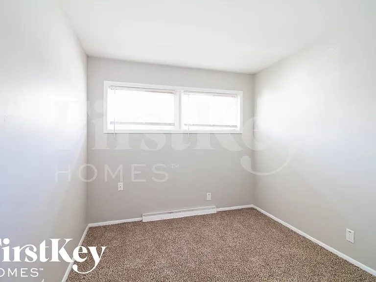 809 N Latham St — Photo 7