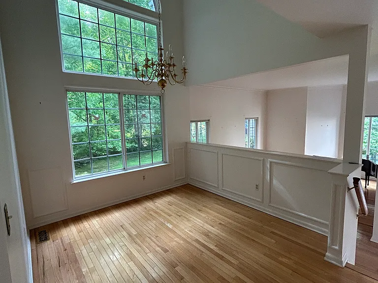 137 Woods End — Photo 3