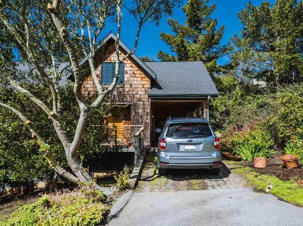 401 Avenue Del Oro, El Granada, CA 94018