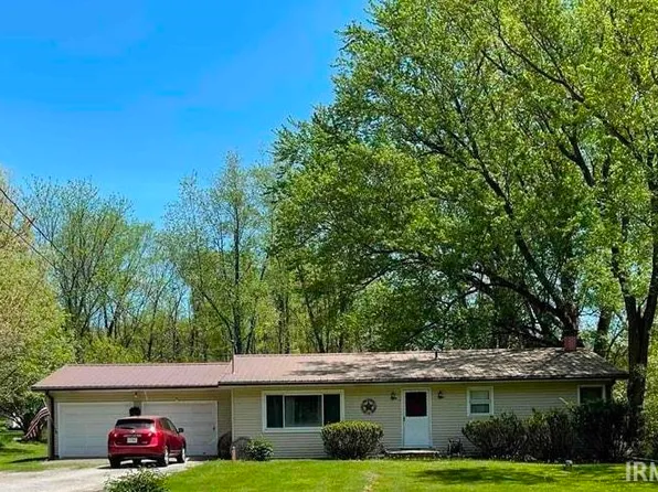 2780 E Shore Dr, Culver, IN 46511