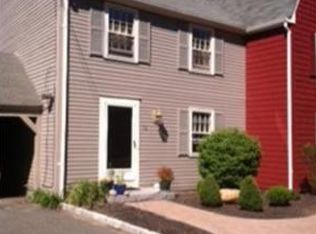 105 King George Dr APT 12, Boxford, MA 01921