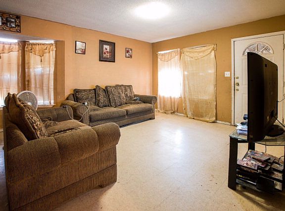2nd image of 2705 Lissner Ave