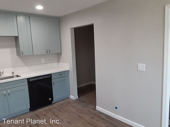 3rd image of 6248 Childs Ave