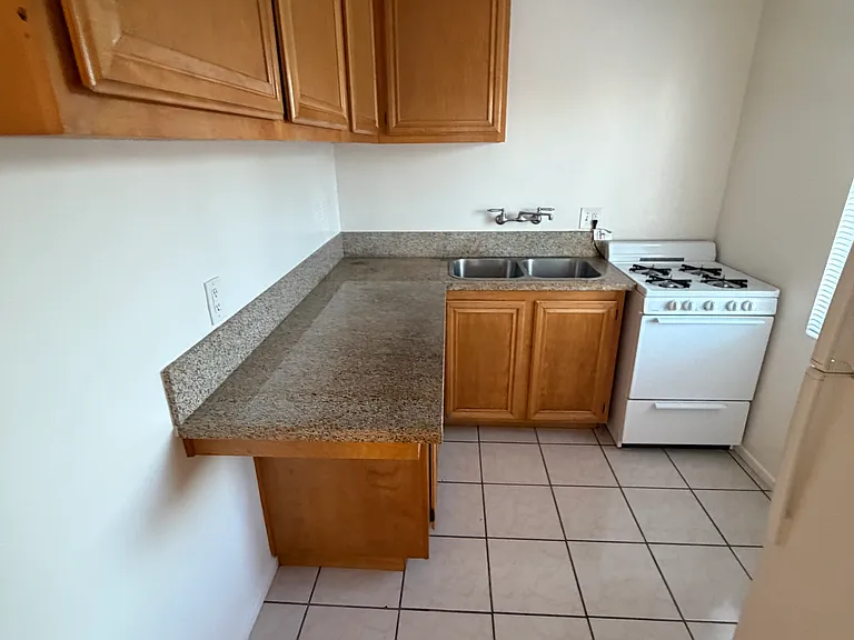 7033 Boulevard Dr #16 — Photo 7