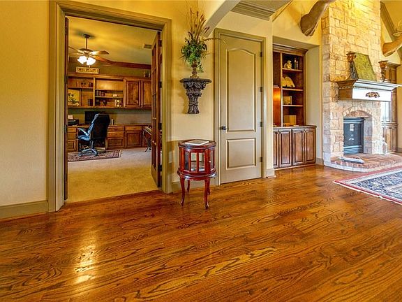 5th image of 8209 Crooked Stick Ln