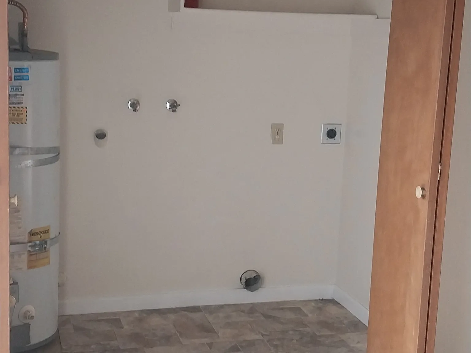 1808 Colorado Ave — Photo 3