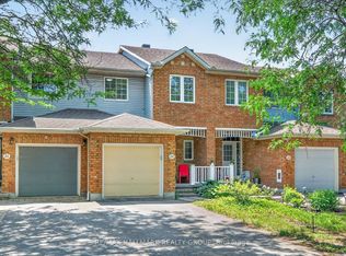 24 Gray Cres, Ottawa, ON K2K 3J6