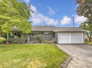 1405 Windsor Dr, Gladstone, OR 97027
