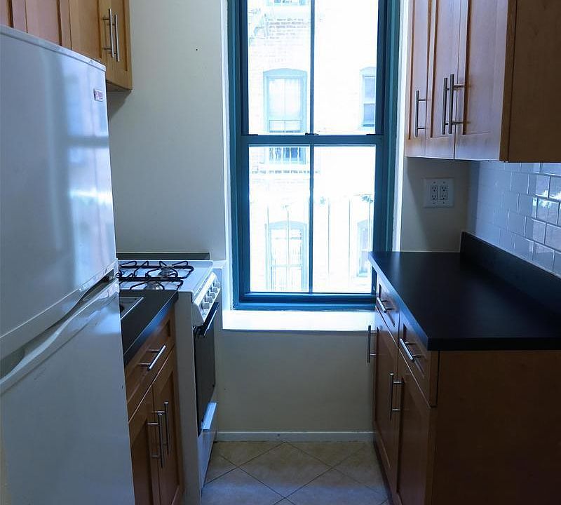 1st image of 519 E 78th St APT 3h