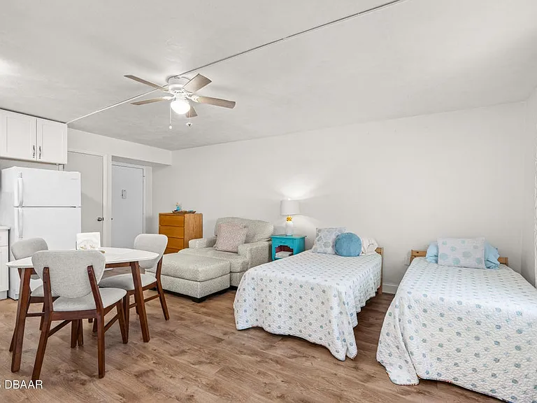 2711 N Halifax Ave — Photo 8