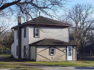 402 E Delaware St, Decatur, MI 49045