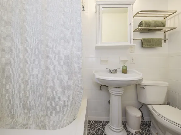 168 West 130th Street image 51 of 62