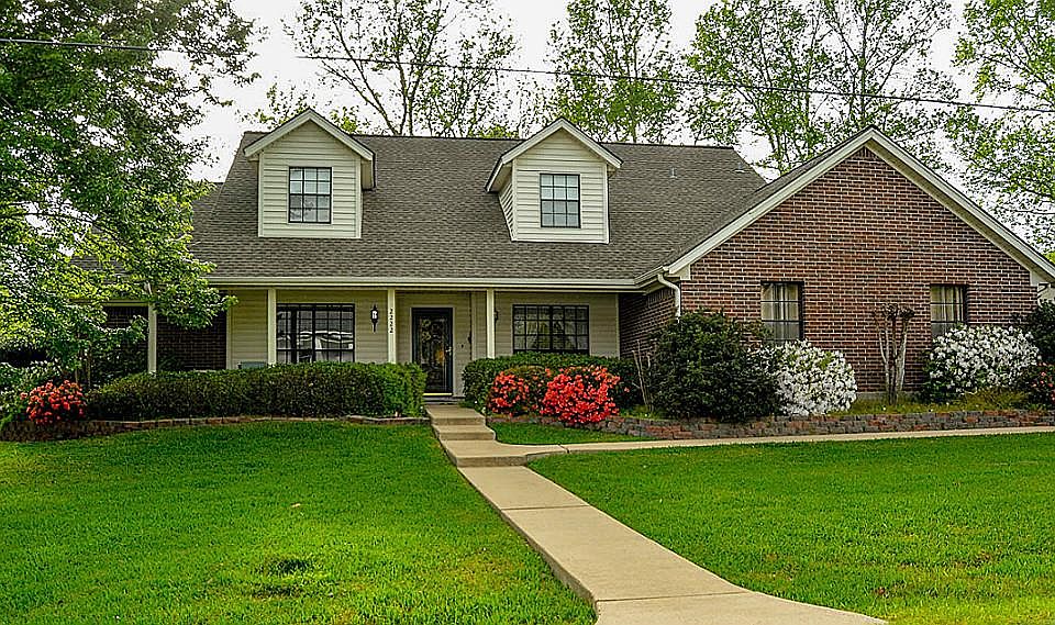 1st image of 2222 Shannon Dr