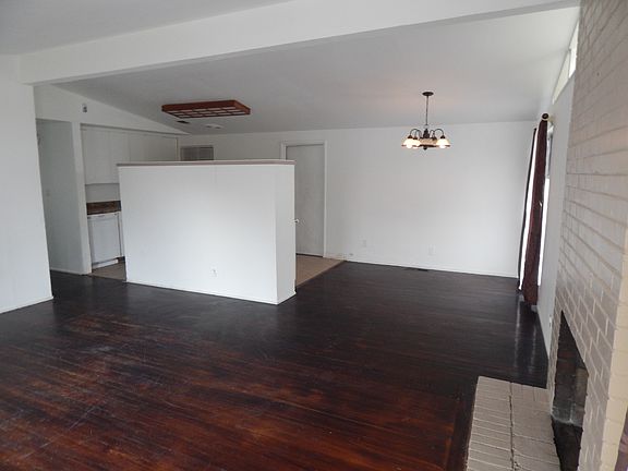 4th image of 2356 Cottage Way