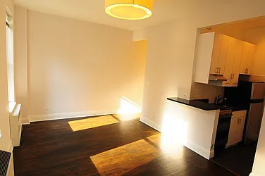 Rented by Metropolis Real Estate of Manhattan