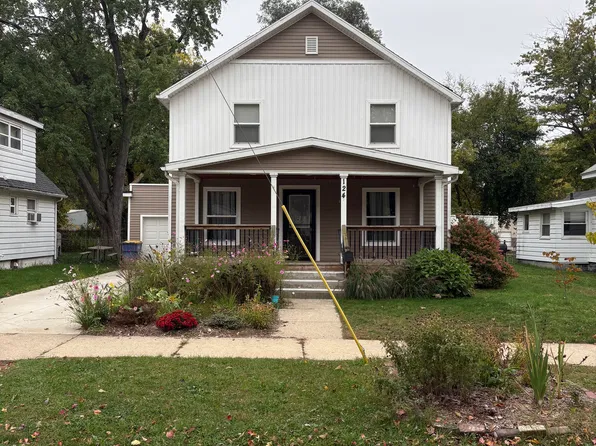 124 Graceland St NE, Grand Rapids, MI 49505
